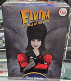 Elvira Mistress of The Dark Lounge bobblehead - Vault 82