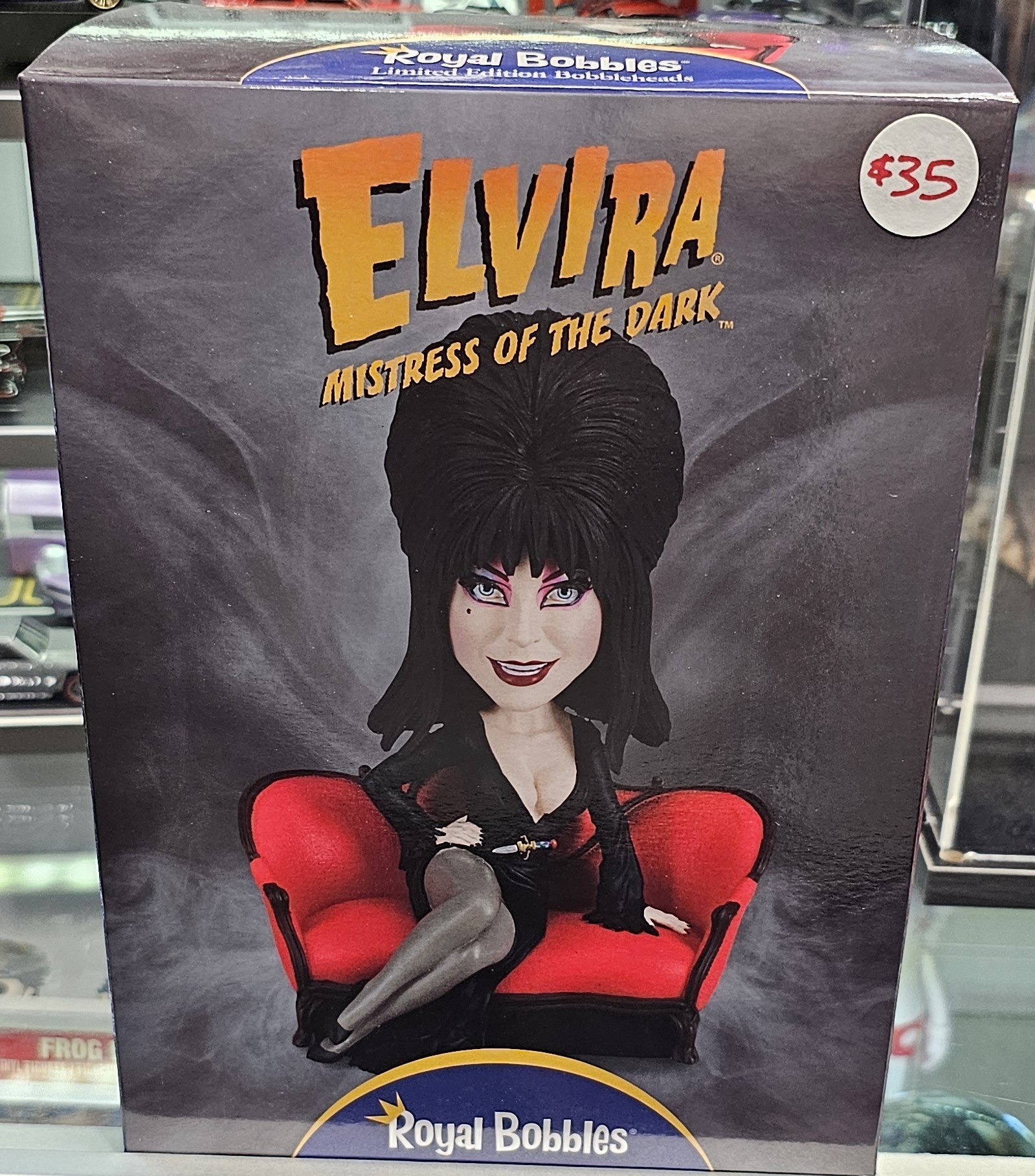 Elvira Mistress of The Dark Lounge bobblehead - Vault 82