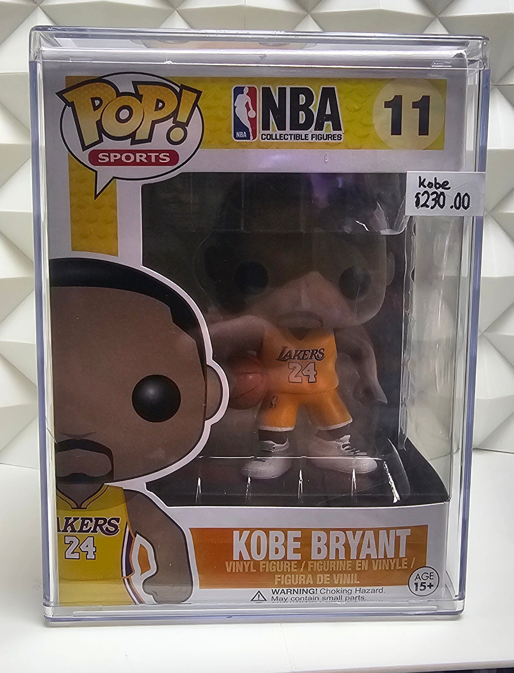 Funko Pop! NBA - Kobe Bryant (Lakers 24) - Vault 82