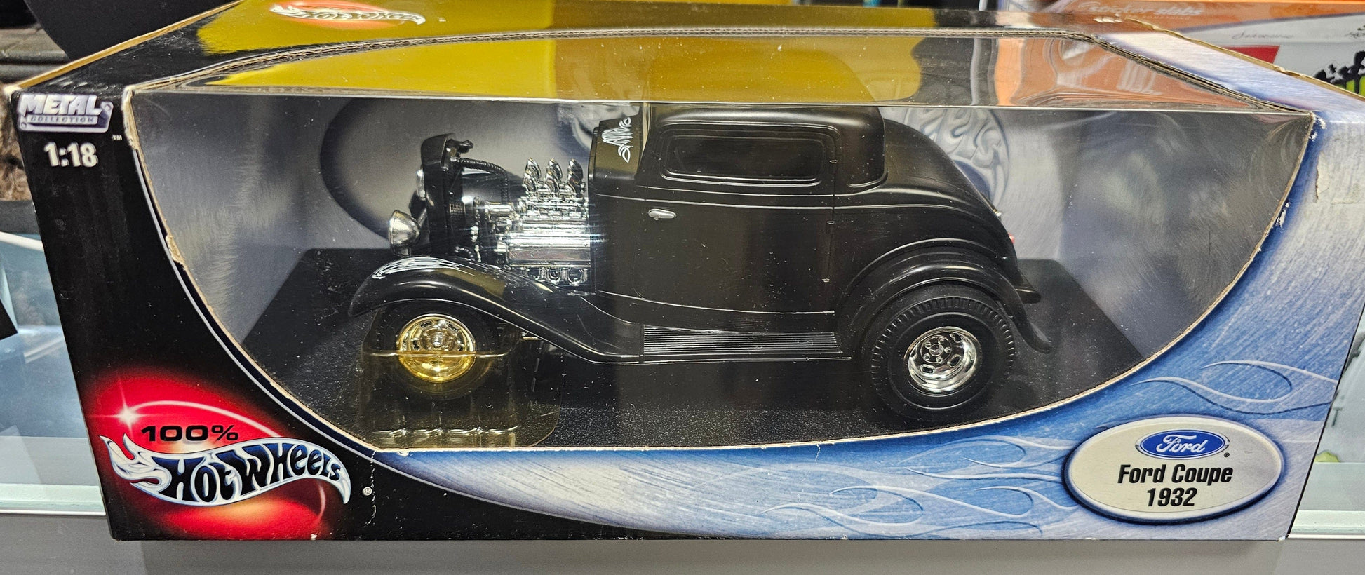 Hot Wheels 100% Metal Collection: 1932 Ford Coupe Die - Cast (1:18 Scale) - Vault 82