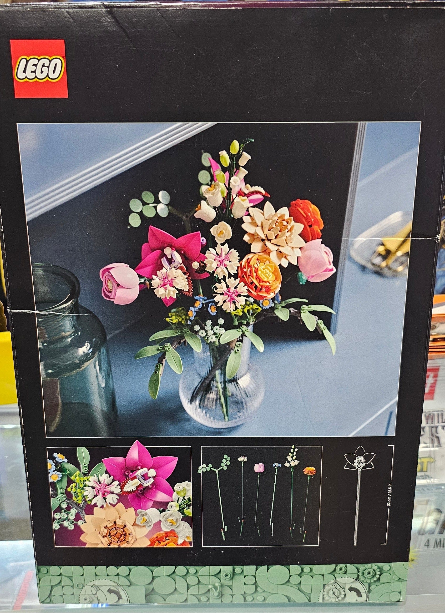 LEGO Botanicals Collection: Pretty Pink Flower Bouquet (10342) - Vault 82