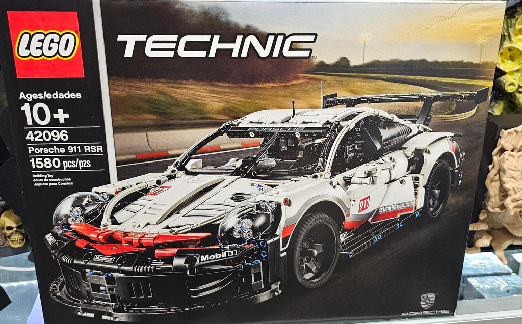 LEGO Technic: Porsche 911 RSR (42096) - Vault 82