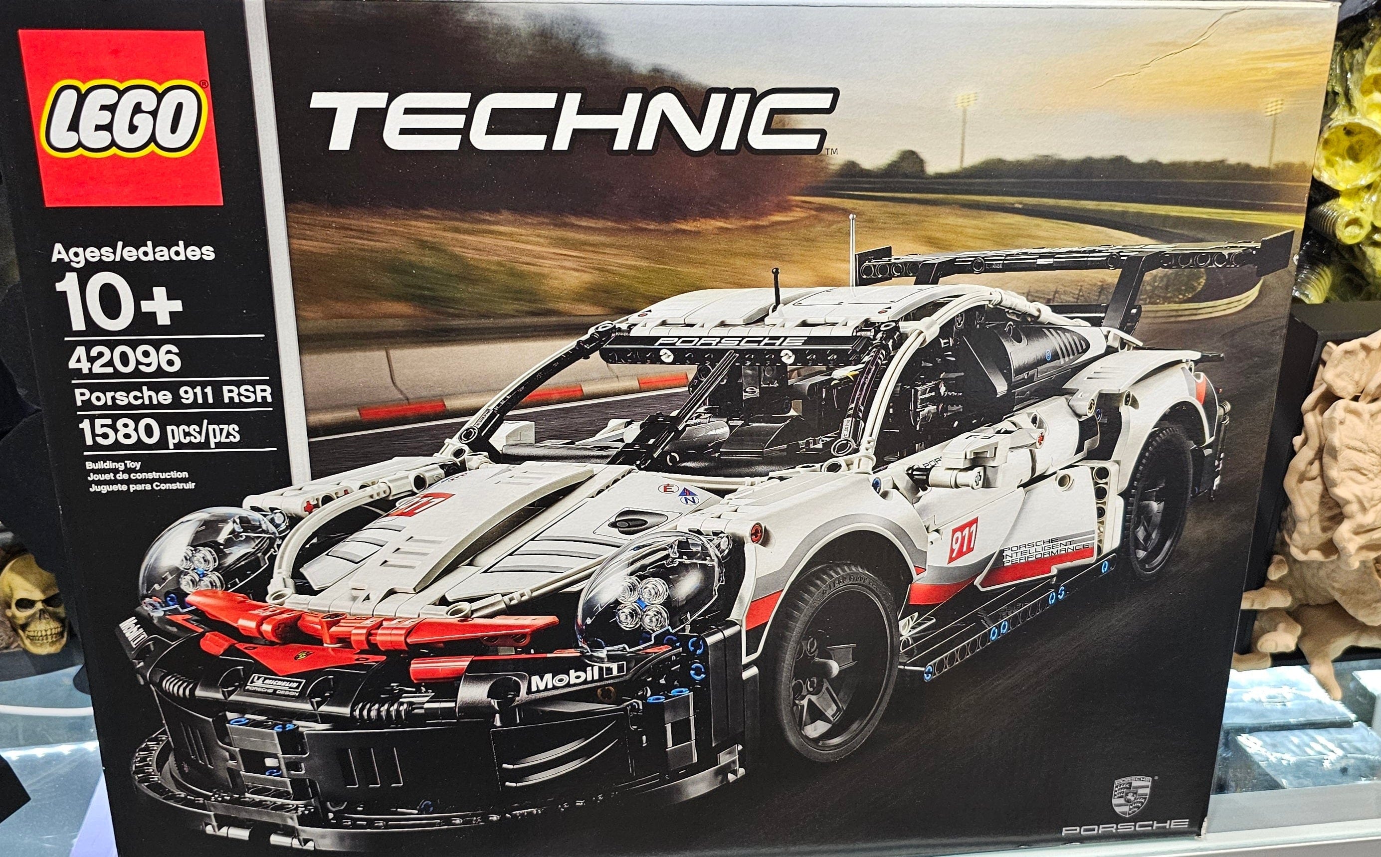 LEGO Technic: Porsche 911 RSR (42096) - Vault 82
