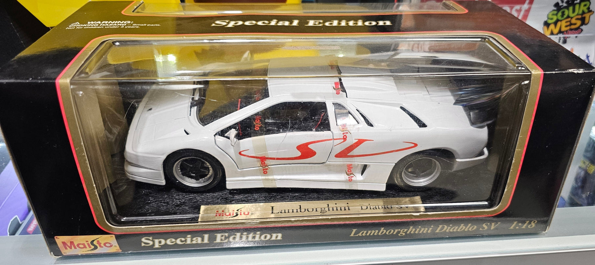 Maisto Special Edition 1:18 Lamborghini Diablo SV Die - Cast Model - Vault 82