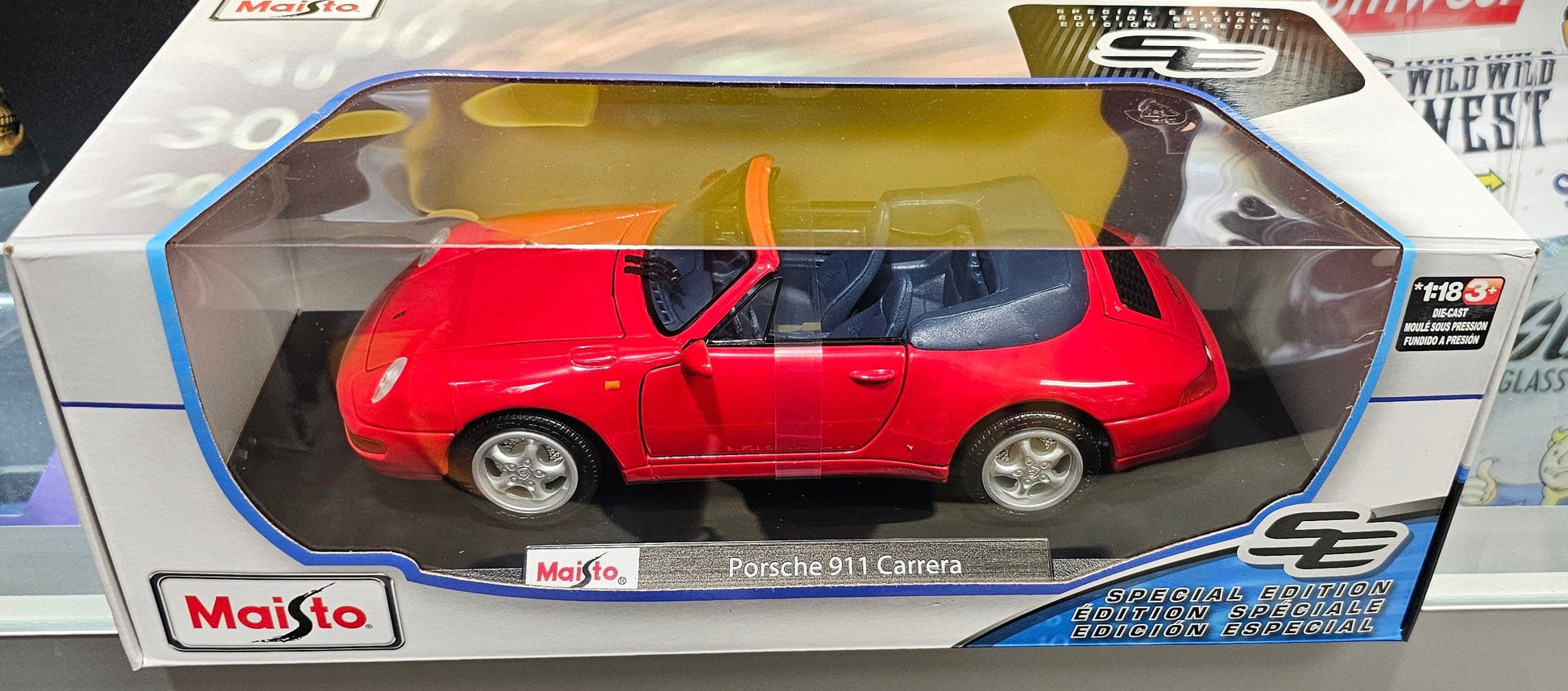 Maisto Special Edition 1:18 Porsche 911 Carrera Convertible Die - Cast Model - Vault 82