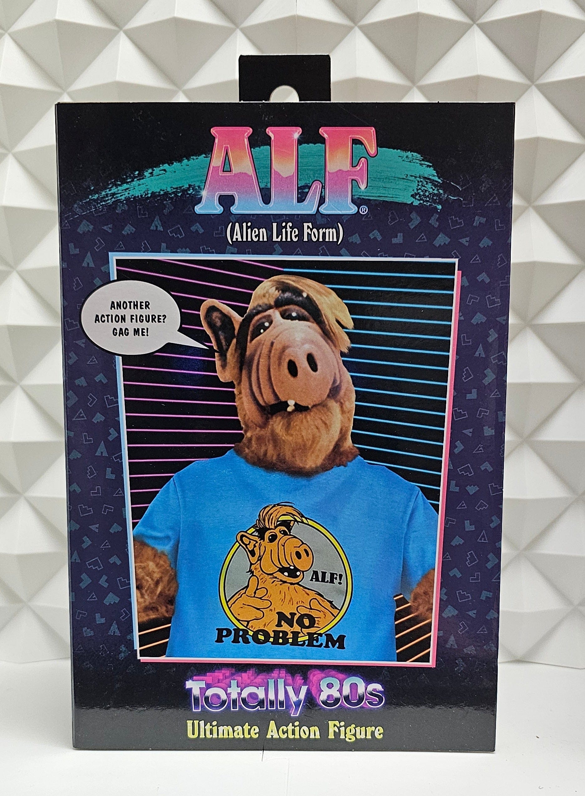NECA ALF - Totally 80s Ultimate Action Figure - Vault 82