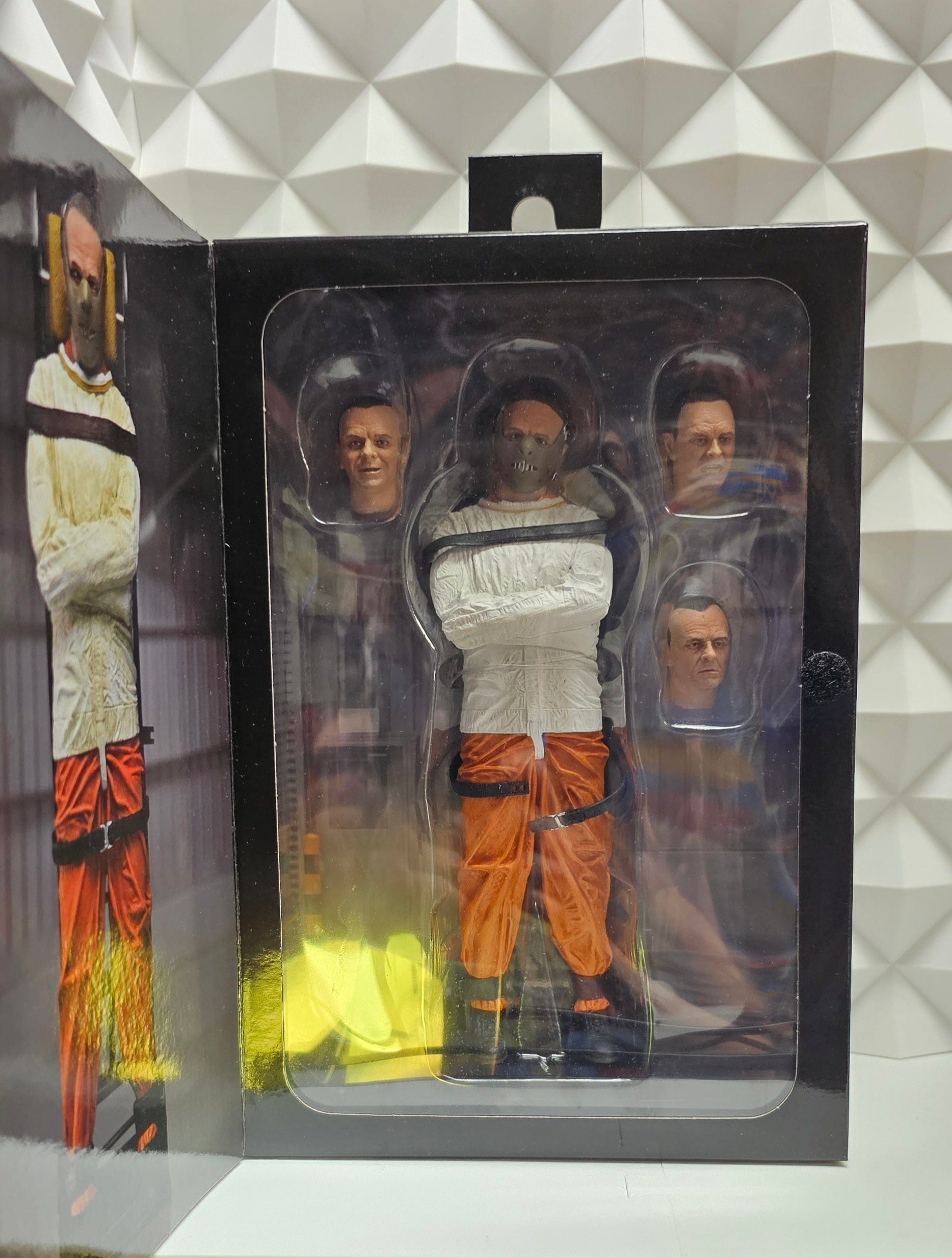 NECA The Silence of the Lambs - Hannibal Lecter Action Figure - Vault 82