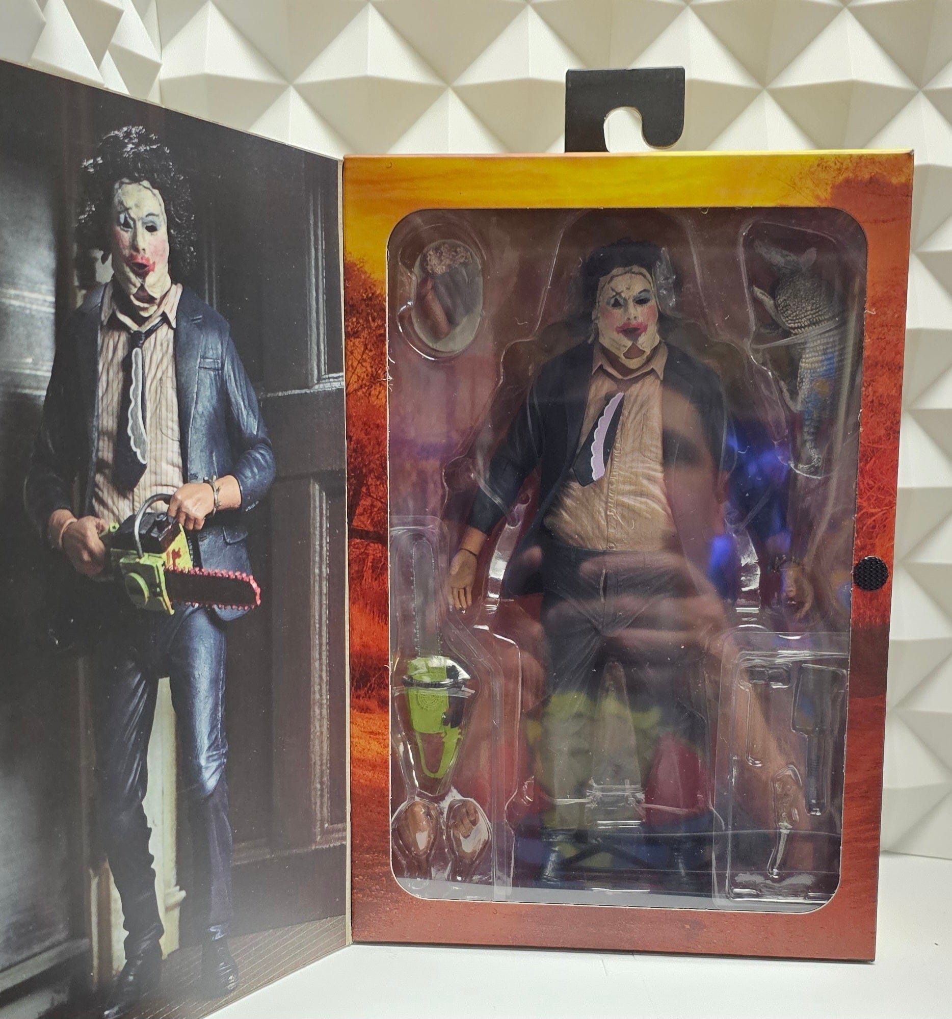 NECA The Texas Chainsaw Massacre - Leatherface Action Figure (2003 Remake Version) - Vault 82
